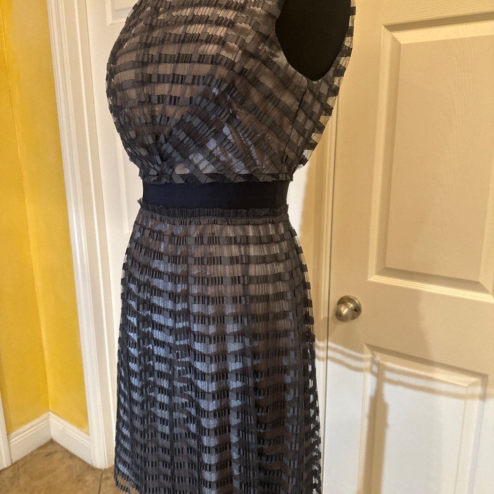 Dress - Picture 2 of 12
